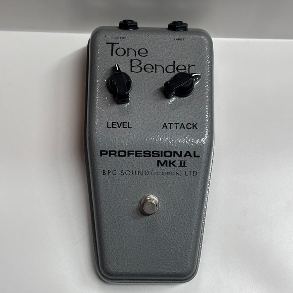 British Pedal Company Tone Bender MKII OC75 VS