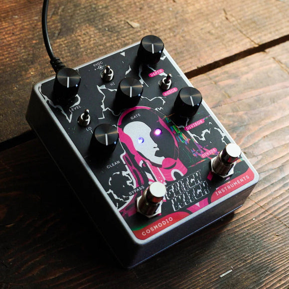 Cosmodio Glitch Witch auto-modulated CMOS Fuzz Pedal