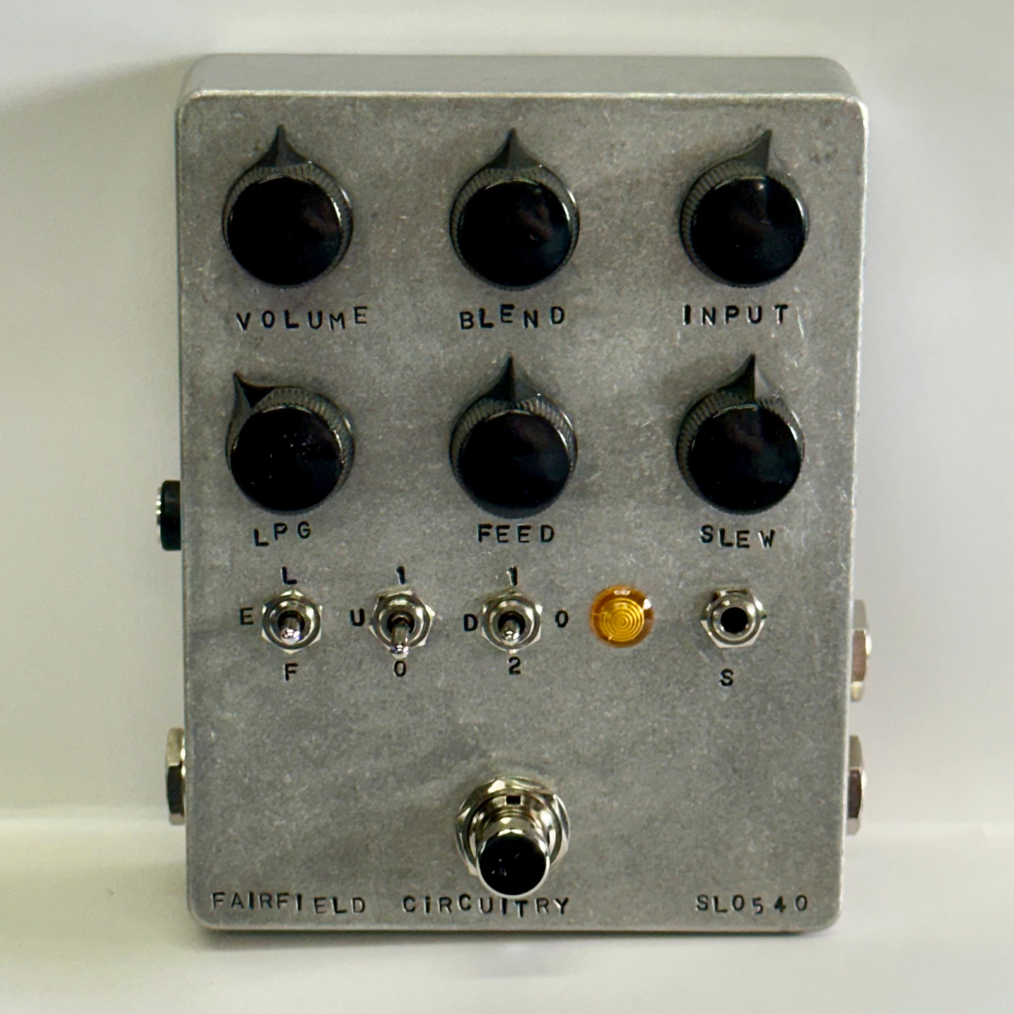 Fairfield Circuitry ~900 Fuzz – Eclipse Music
